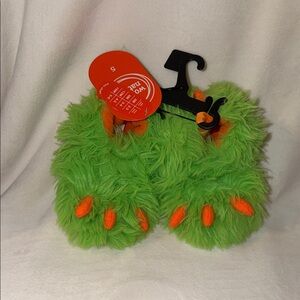 Wonder Furry Monster Slippers NWT
